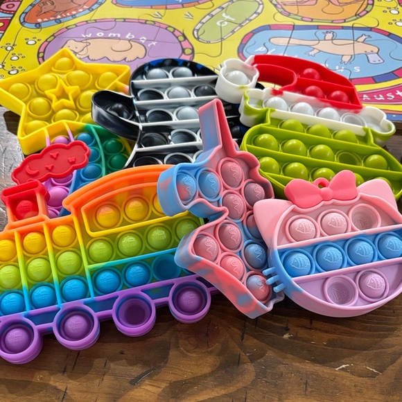 Colorful Pop It Puzzle and Car Set for Kids - Picture 3 of 4